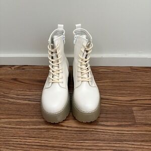 Steve Madden Bettyy White Lace Up Platform Combat Boots Size 8 Moto Chunky‎ Goth